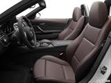  Front seats from Drivers Side photo